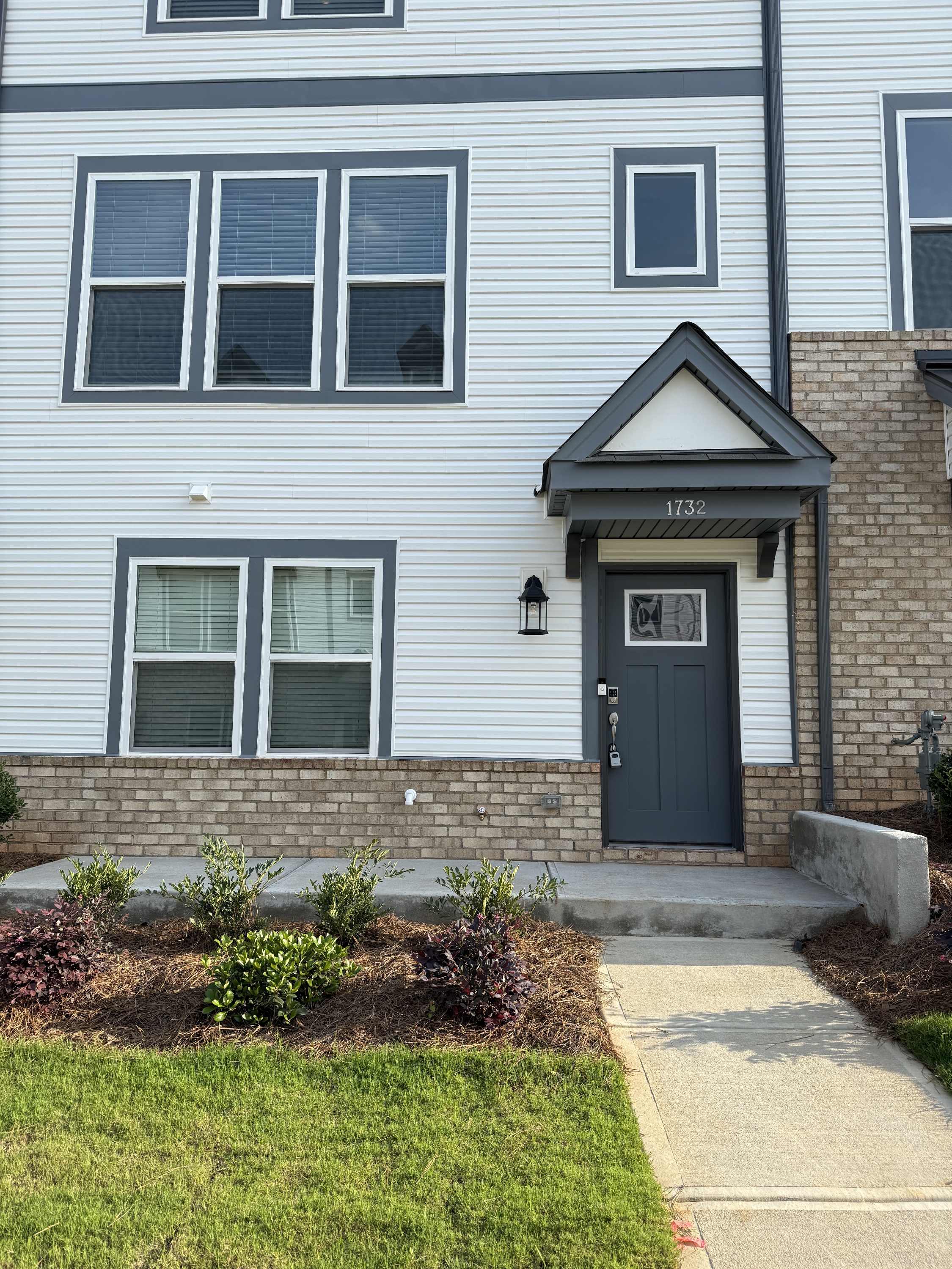 1732 Blanche Street - 1