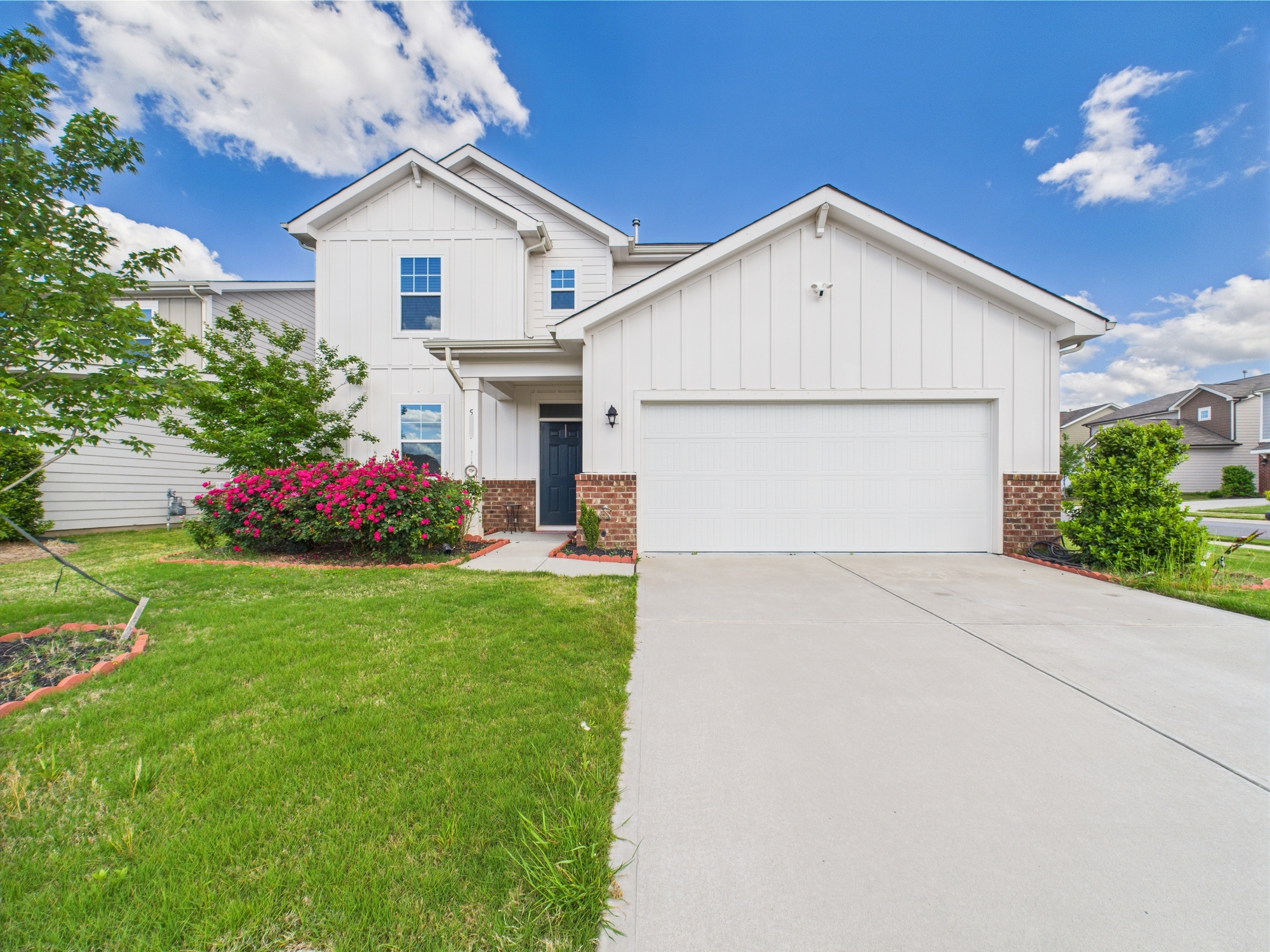 5049 Markfield Lane