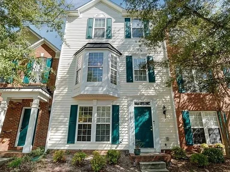 12815 Bullock Greenway Blvd