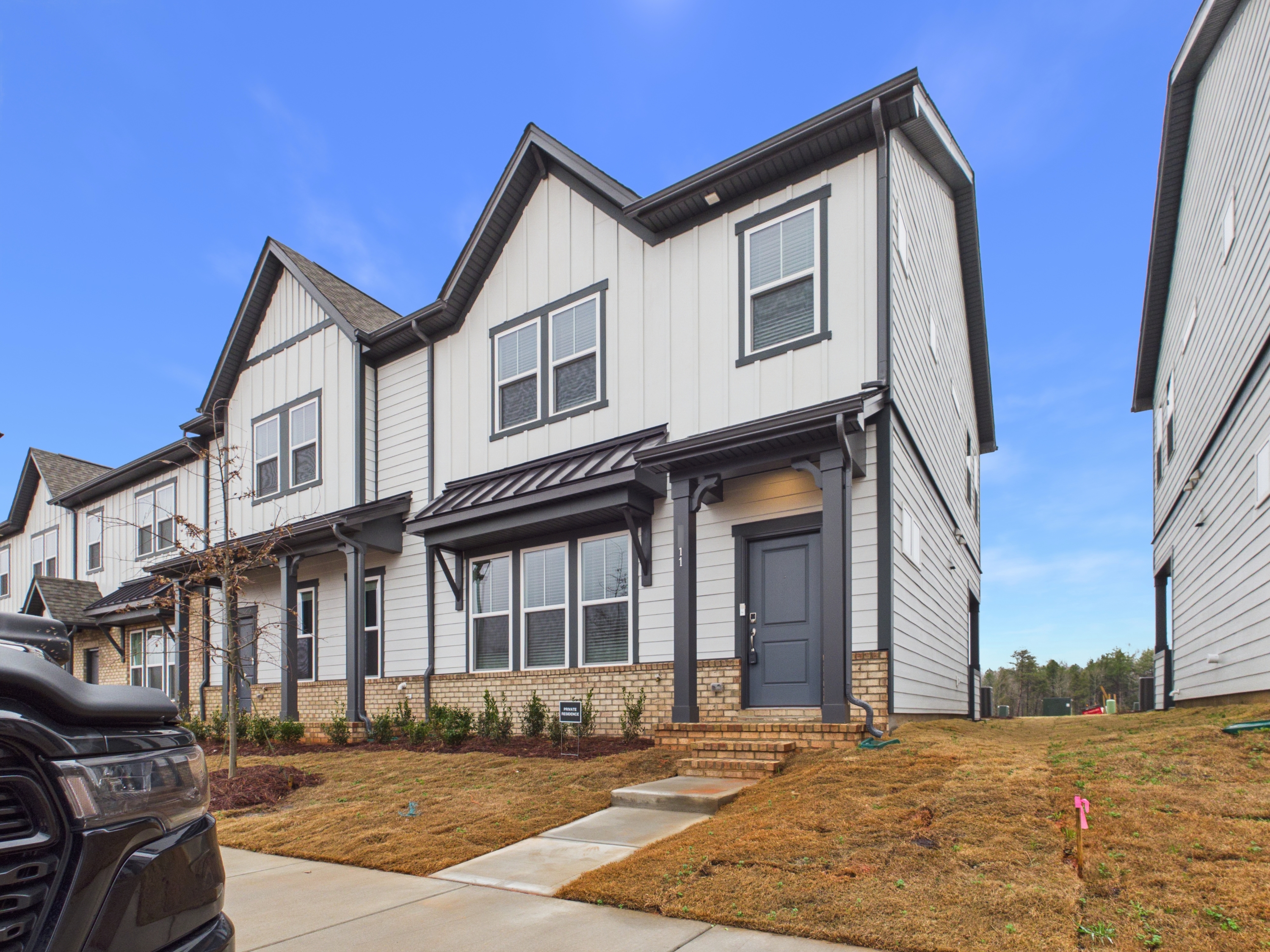 5511 Wolfpack Alley - 1