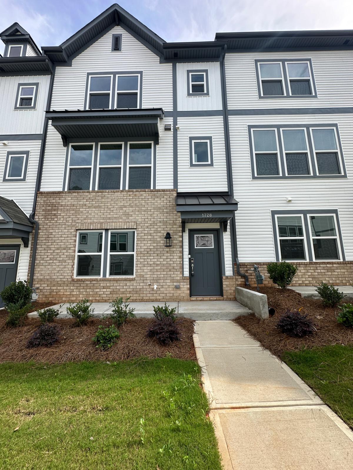 1728 Blanche Street - 1