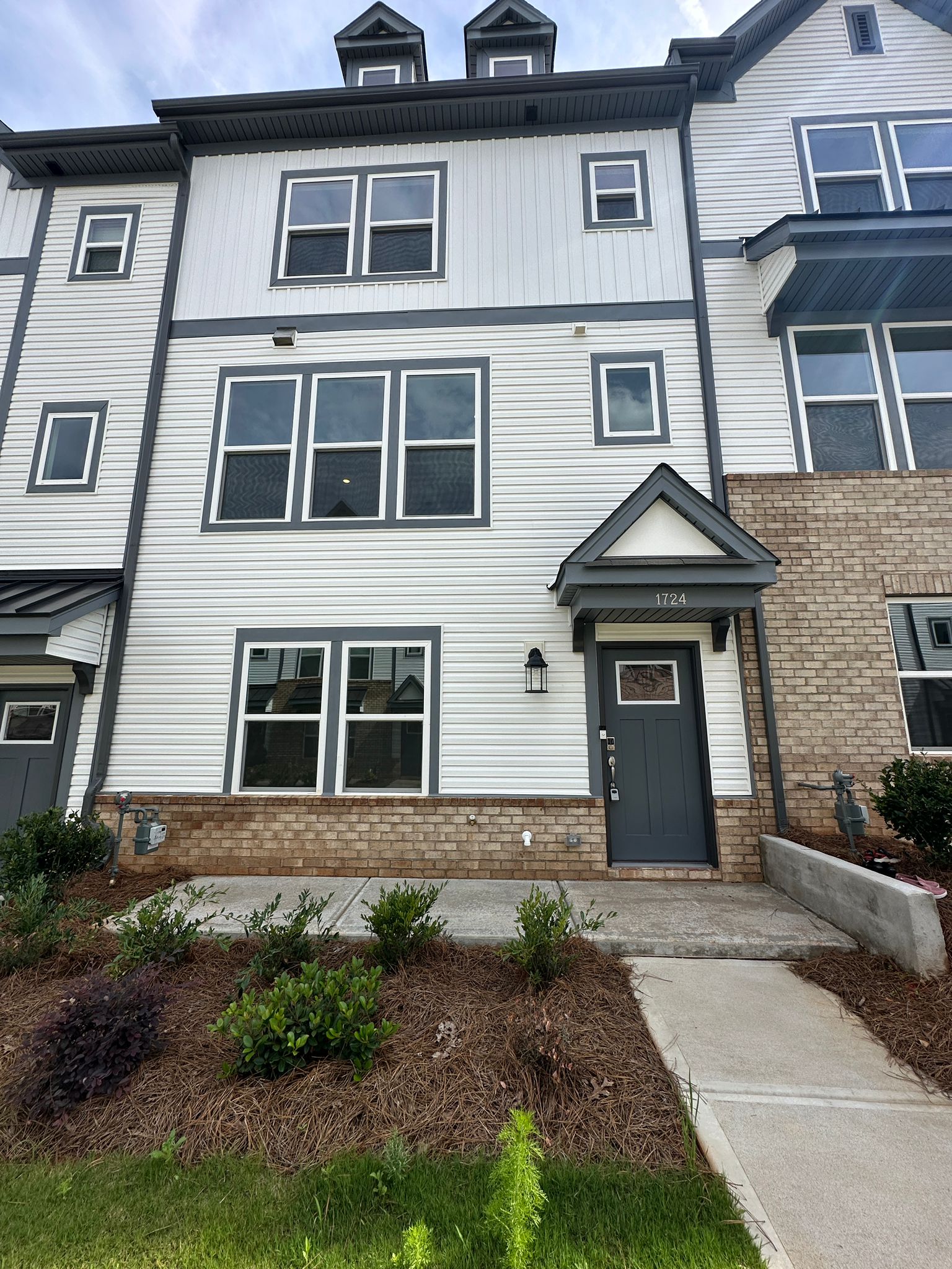 1728 Blanche Street - 1