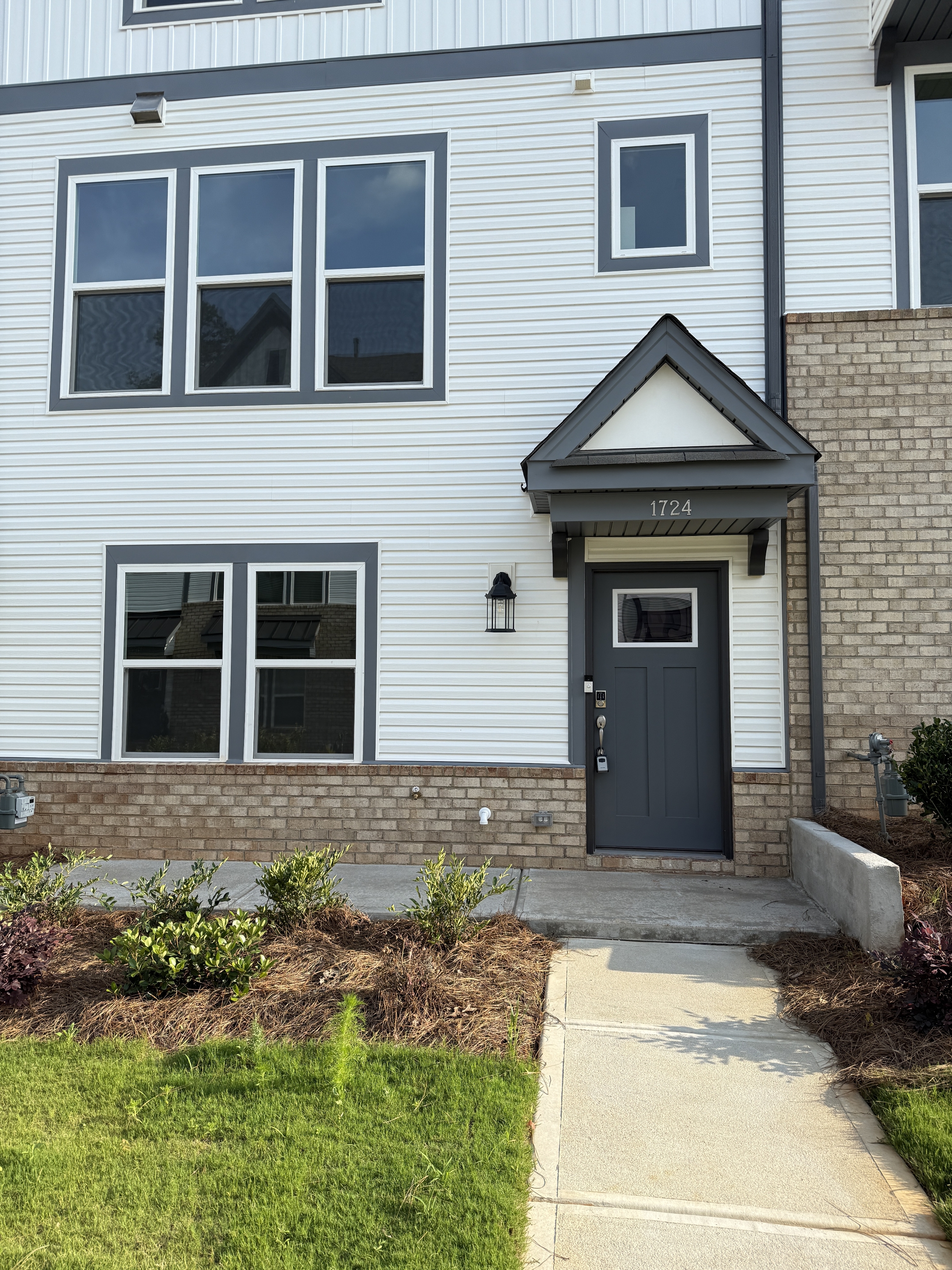 1724 Blanche Street - 1